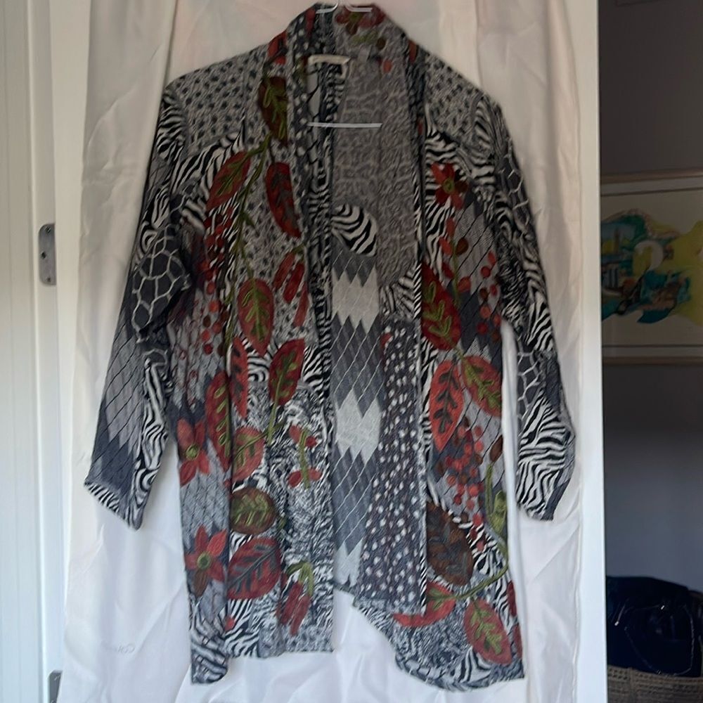 Beautiful Soft Surroundings jacket. Gorgeous Fall piece
